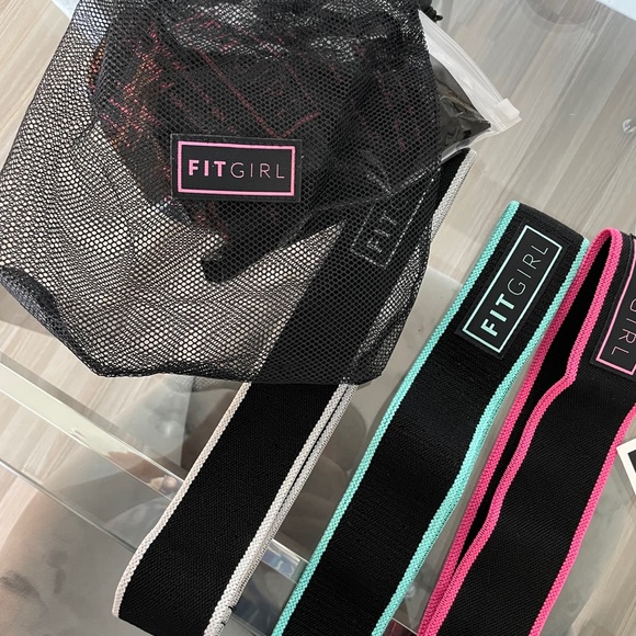 exercise bands - Picture 3 of 3